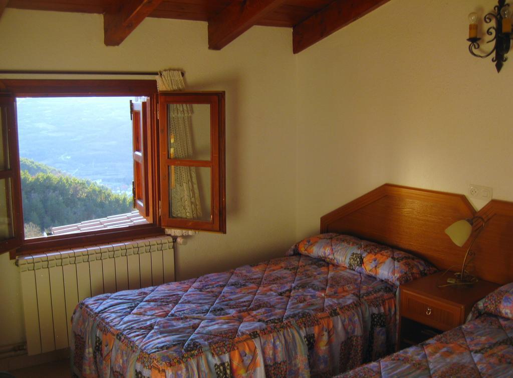 Casa Enriu-Alojamiento Y Desayuno Vilaller Pokoj fotografie
